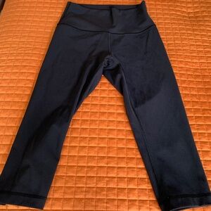 LULULEMON Cropped Tights: BARELY WORN!!!